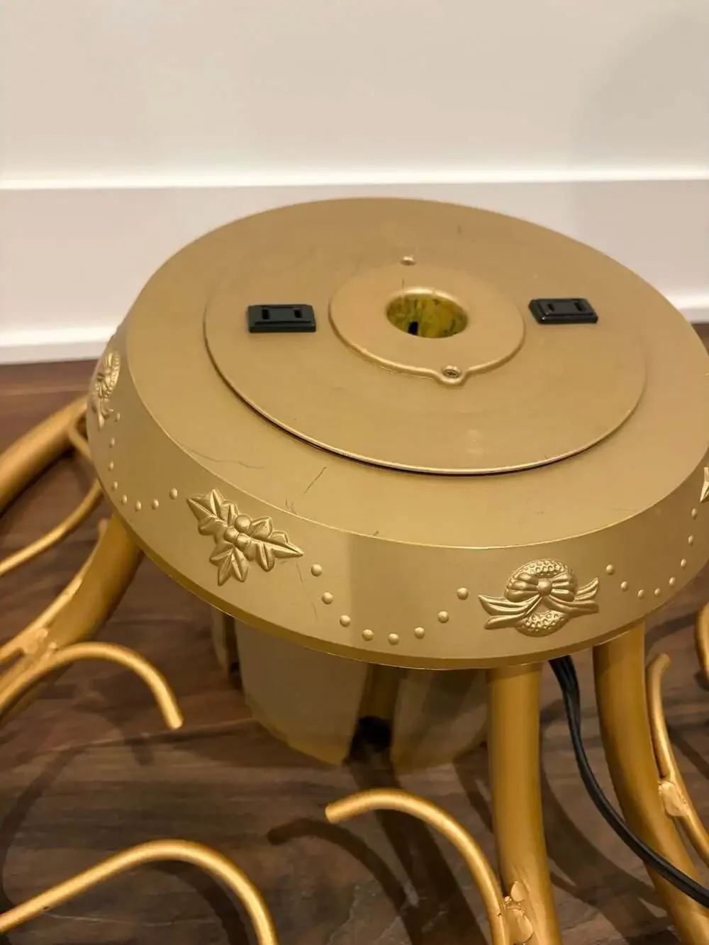 Heavy Duty Golden Rotating Tree Stand for Trees up to 9 Feet Tall